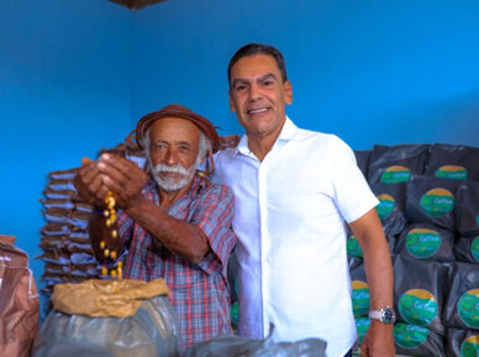 Programas Planta Alagoas e Cultiva São Sebastião entregam mais de 20 toneladas de sementes para agricultores familiares
