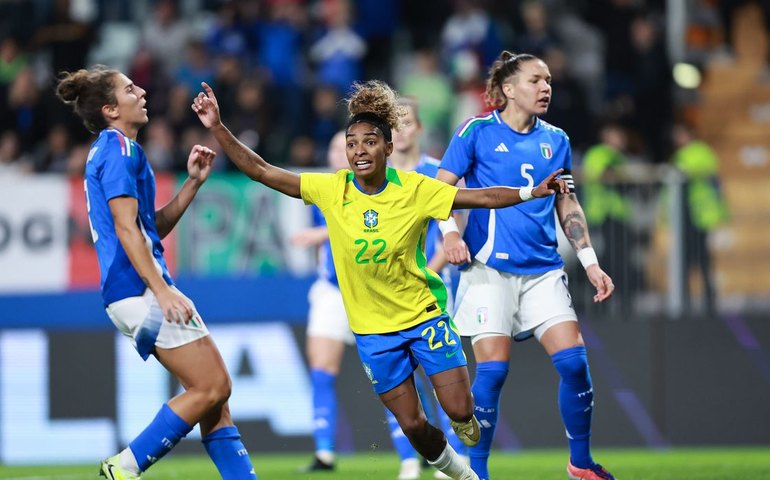 Brasil mantém hegemonia contra a Itália com vitória por 1 a 0