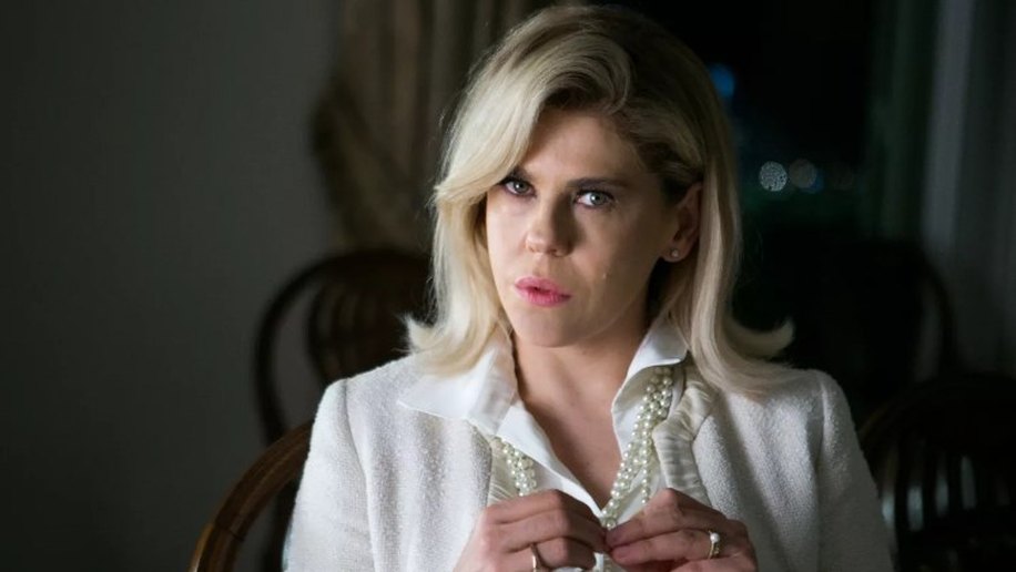 Bárbara Paz fica loira para viver vilã em novela das nove