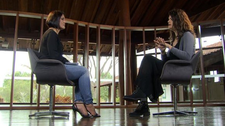 Taya Carneiro é a entrevistada de hoje (2) do programa Conversa com Roseann Kennedy.