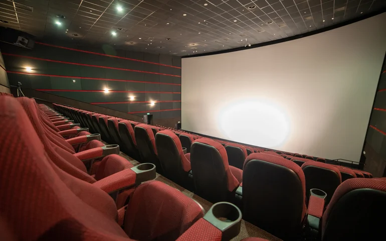 Estação Net Rio sofre apagão e prejudica pré-estreia de 'O Diabo Veste Prada 2'