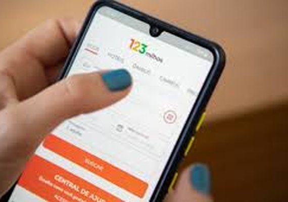 Juiz condena 123 Milhas a indenizar casal que teve reserva cancelada