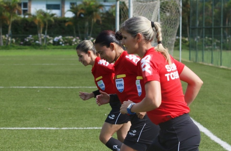 arbitragem feminina / Foto: confederação brasileira de futebol