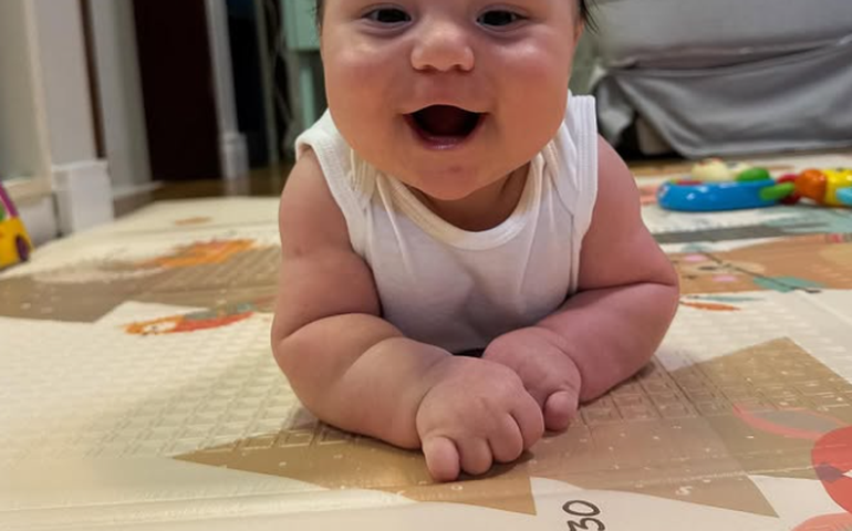 Viih Tube comemora três meses de Ravi: 'Você é um guerreiro'