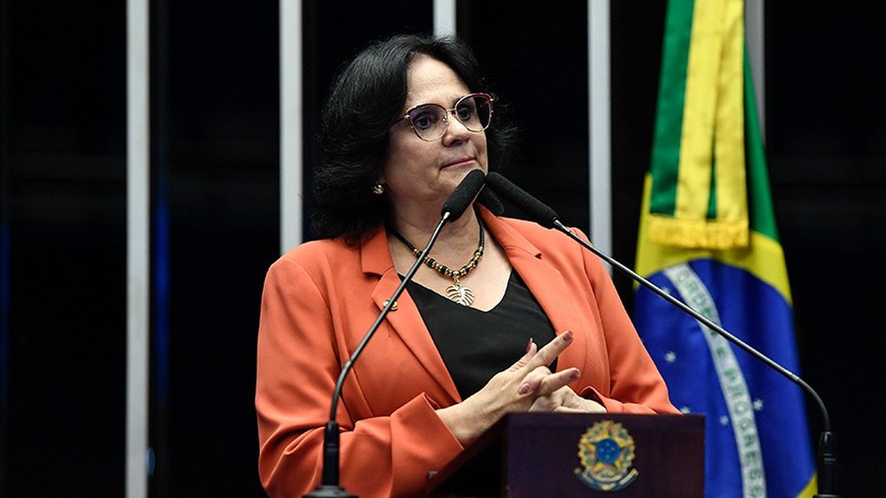Damares defende aumento de pena para abuso sexual de crianças