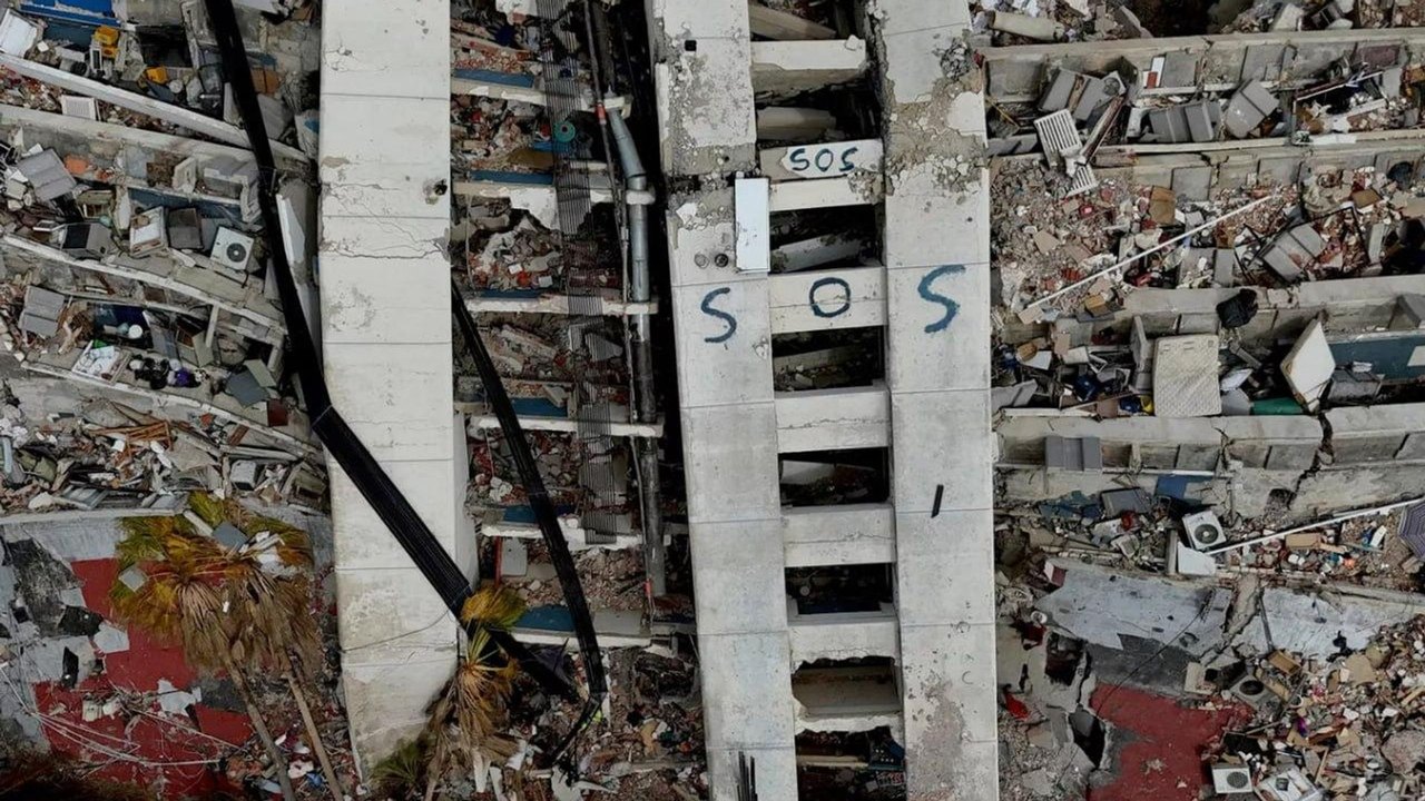 O número de mortos após o duplo terremoto na Venezuela subiu para 2.954, informam as autoridades