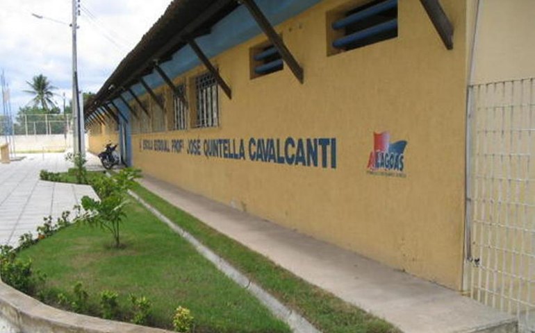 Evasão escolar pode encerrar atividades de tradicional escola estadual em Arapiraca