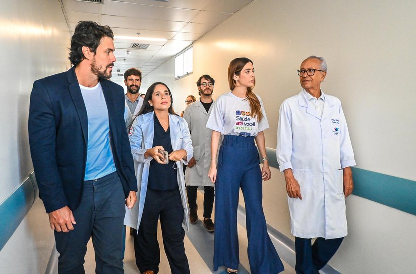 Equipe do Saúde Até Você Digital visita salas de atendimento em hospitais estaduais