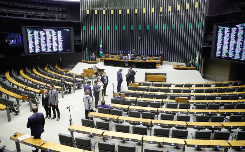 Deputados podem votar nesta tarde projeto que regulamenta emendas parlamentares ao Orçamento