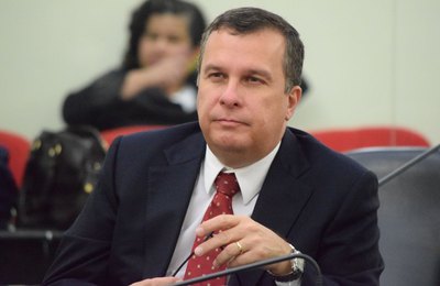 Com bons resultados nas urnas no dia 2, Sérgio Toledo disputa Câmara Federal em 2018
