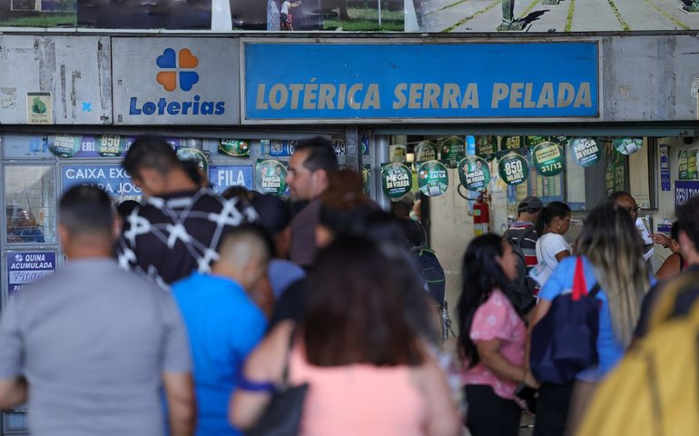 Mega-Sena acumula novamente e prêmio principal vai para R$ 52 milhões