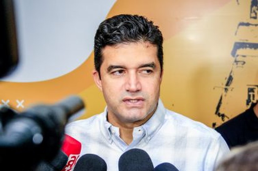 Prefeito Rui Palmeira faz reestruturação em secretarias municipais