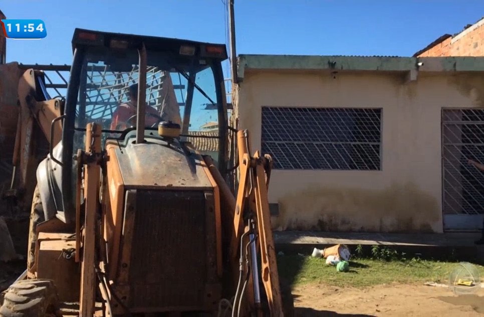 Demolição casas
