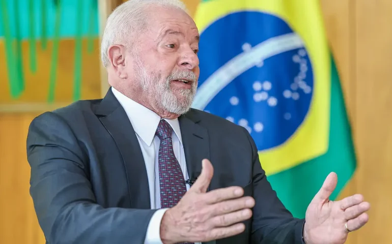 Lula declara apoio para Brasil sediar Copa de Futebol Feminino em 2027