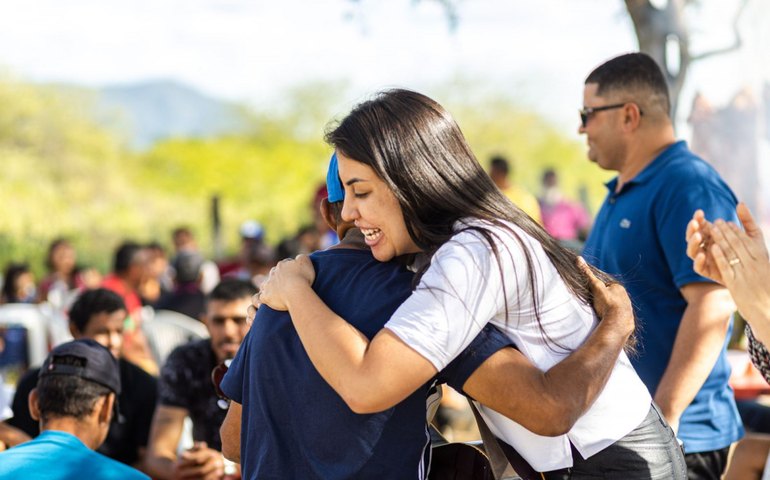 “Quando o campo não planta, a cidade não come ”, afirmou Gabi Gonçalves em visita ao sertão de Alagoas