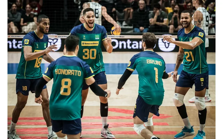 Seleção masculina reage após derrota e derruba líder EUA na Liga das Nações