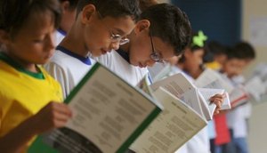 escola brasilia 450x338.jpg