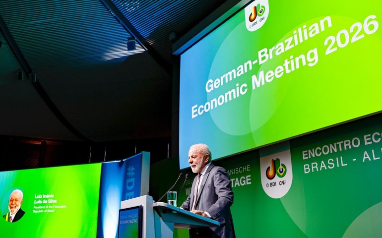 Lula fala em reciprocidade após expulsão de delegado dos EUA