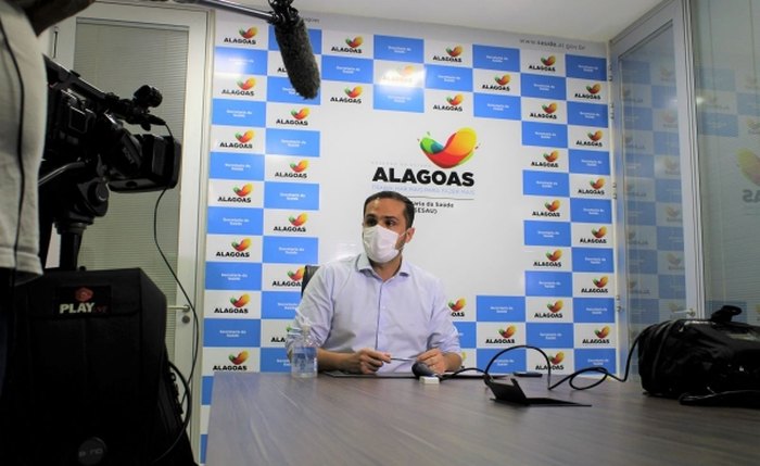 O secretário de Saúde, Alexandre Ayres