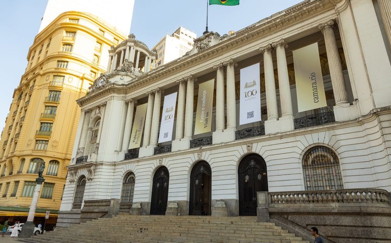Projeto limita cargos comissionados a 5% na Prefeitura do Rio