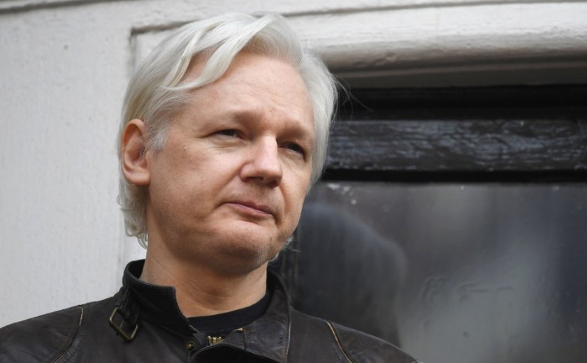 Conheça a trajetória do fundador do Wikileaks, Julian Assange