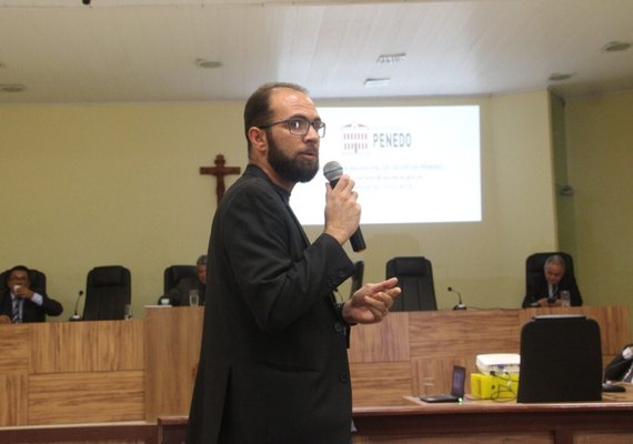 Alto índice do Previne Brasil é destaque na prestação de contas da Secretaria de Saúde na Câmara de Vereadores