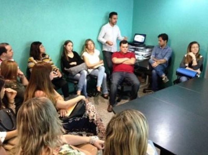 Conisul realiza treinamento para a compra de itens de saúde bucal