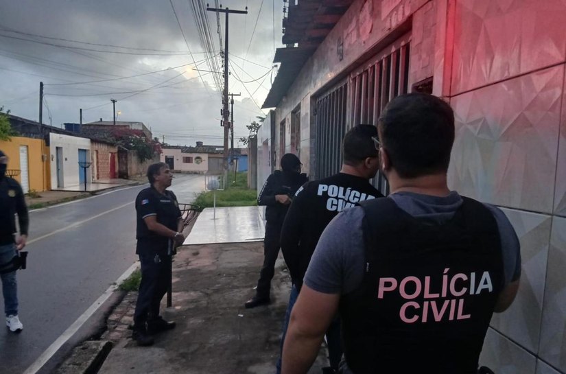 Polícia Civil cumpre mandados e prende suspeitos durante Operação Cerco Fechado