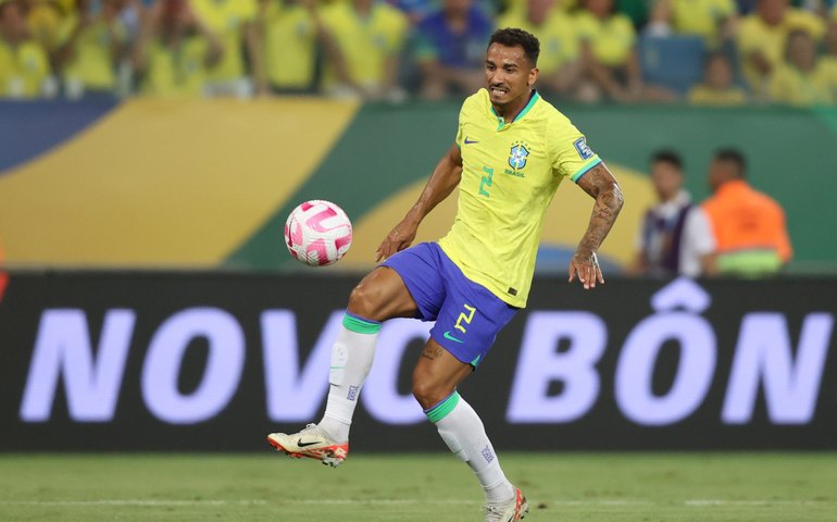 Danilo deve desfalcar Juventus por 20 dias após lesão sofrida em jogo do Brasil