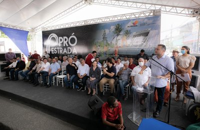 Com investimento, governador inaugura e autoriza rodovias que fortalecem o desenvolvimento de Penedo
