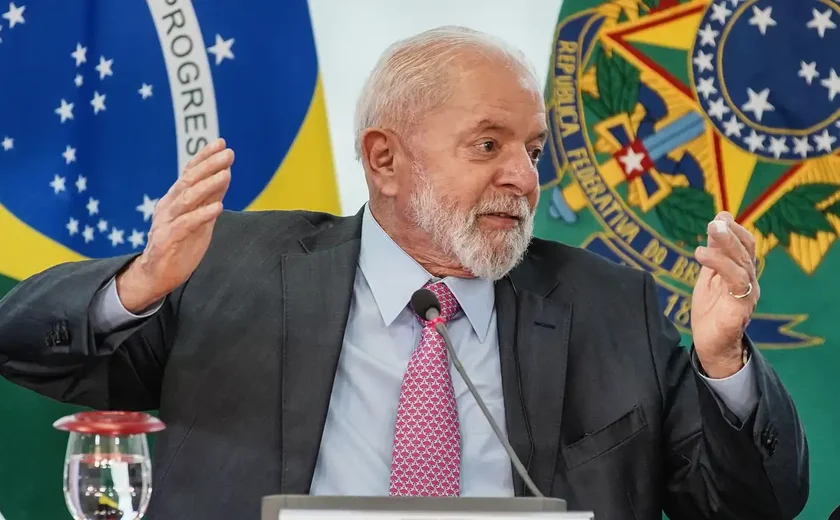 Desaprovação a Lula vai a 47% e iguala pior índice da série histórica, mostra Atlas