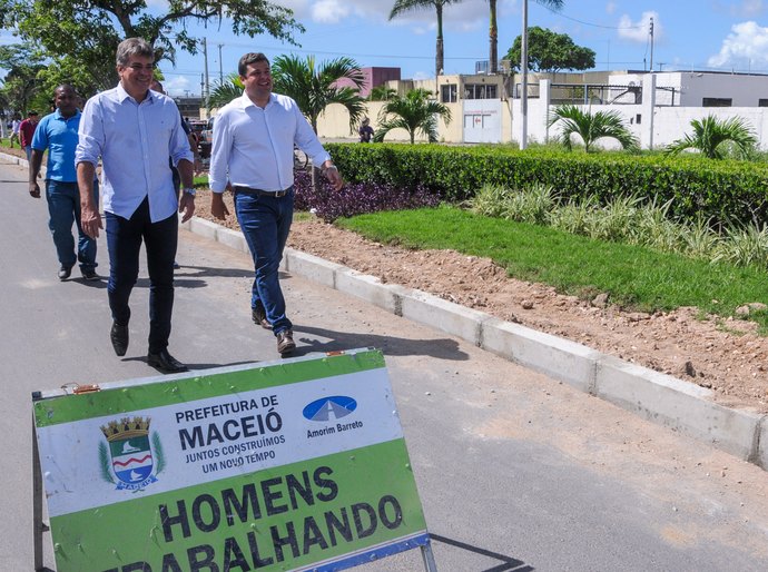 Marcelo Palmeira vistoria obras executadas pela prefeitura na BR-316