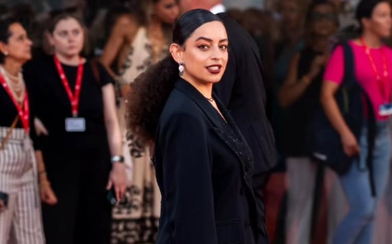 Atriz de 'Ainda Estou Aqui' achou que convite para filme de Walter Salles era golpe