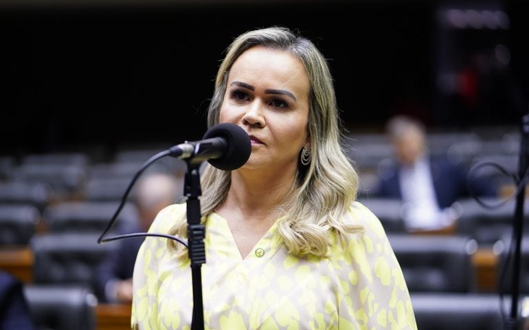 Ministra do Turismo vai se reunir com Lula nesta quinta-feira para entregar carta de demissão