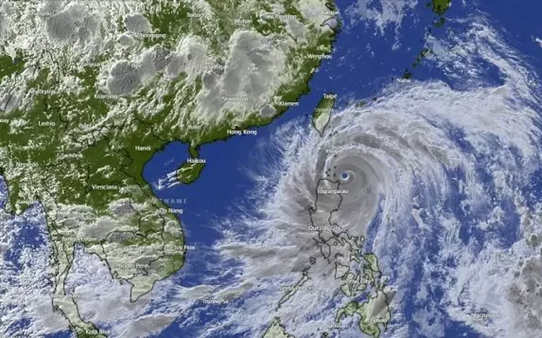 China evacua mais de 400 mil pessoas com aproximação do supertufão Yagi;  ventos podem chegar a 240km/h