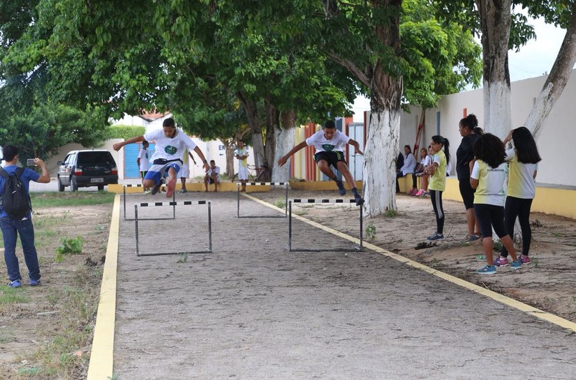 Alunos da Rede Municipal participam do I Festival Arapiraca em Movimento de Atletismo