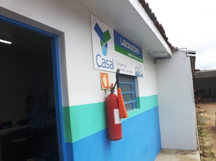 Arsal fiscaliza qualidade da água distribuída à população de Arapiraca