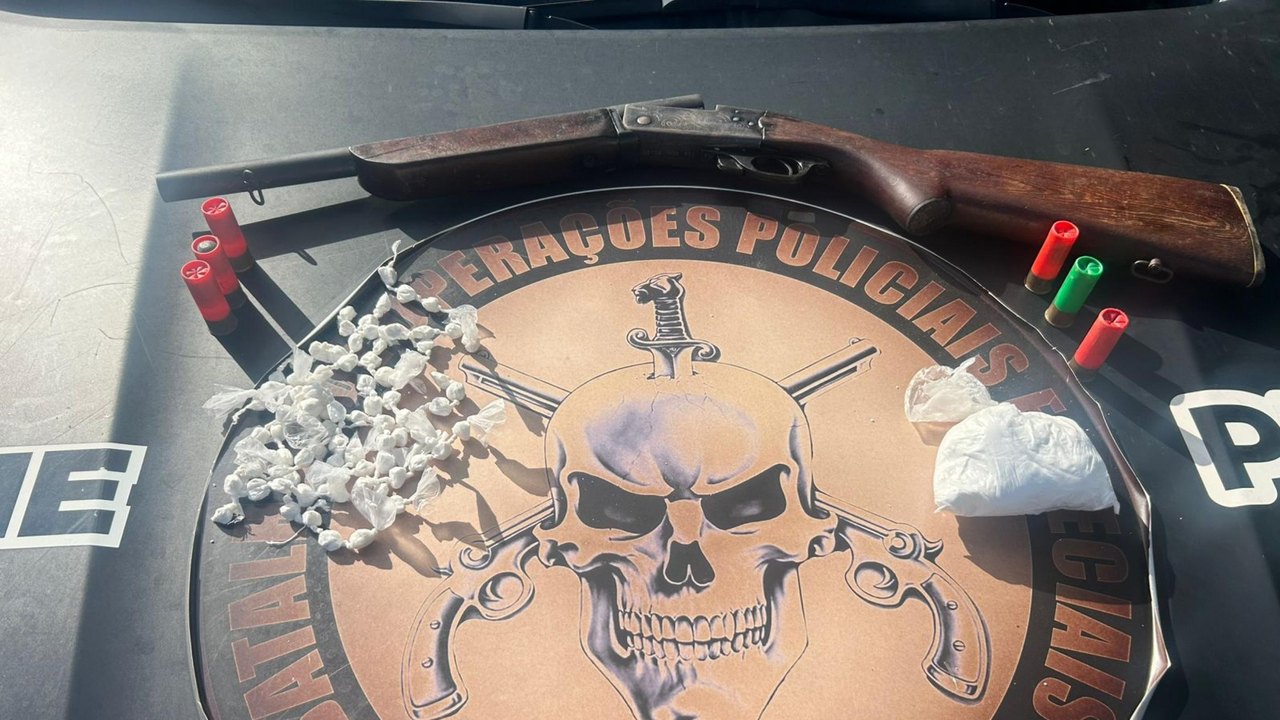 Operação Pé na Areia apreende arma e cocaína em Jequiá da Praia