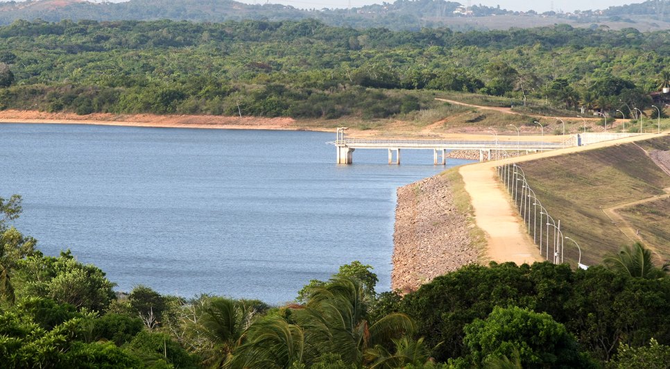 adutora 