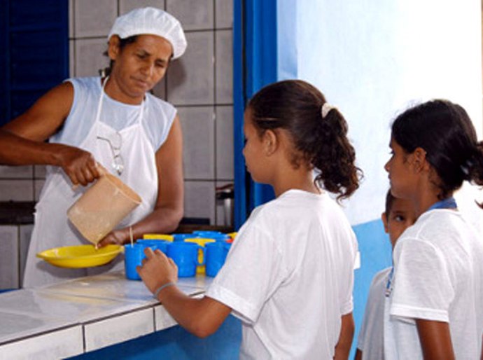 Arapiraca: Secretaria notifica empresas para entrega da merenda escolar