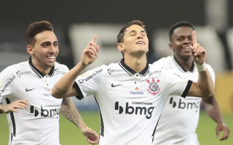 Breno Bidon celebra 1º gol e ganha espaço no Corinthians; jogo com Fortaleza muda para 21h