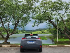 Peugeot aposta na tecnologia híbrida e amplia vendas da linha 2008 2026 - Sérgio Dias (14).jpeg 