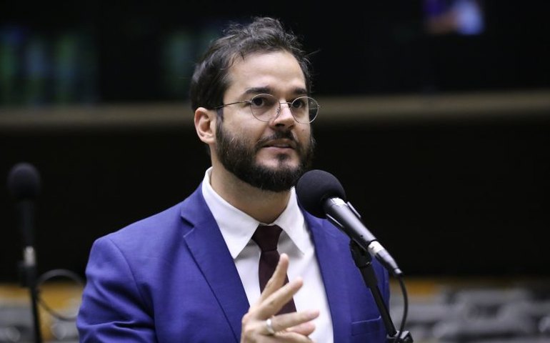 Câmara dos Deputados pode analisar hoje o projeto da Lei do Mar