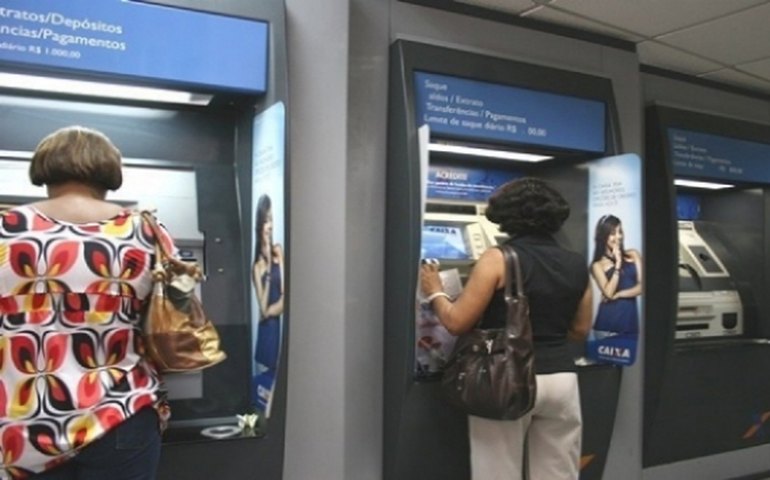 Agências da Caixa abrem neste sábado para saque do FGTS