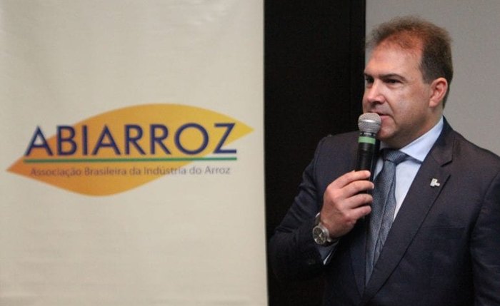 Elton Doeler explicou que a alta no preço do produto foi necessária para manter o estímulo da produção do grão
