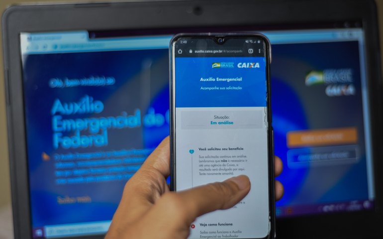 Sem solução para Bolsa Família, cresce a pressão para renovar auxílio emergencial