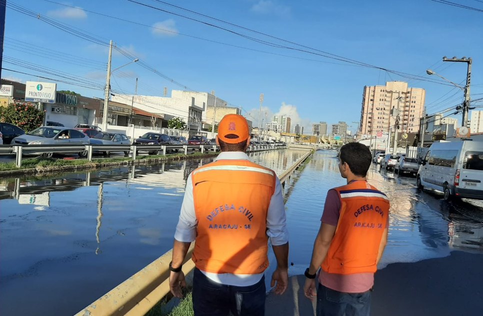 ALAGAMENTO ARACAJU / Foto: André Moreira/PMA