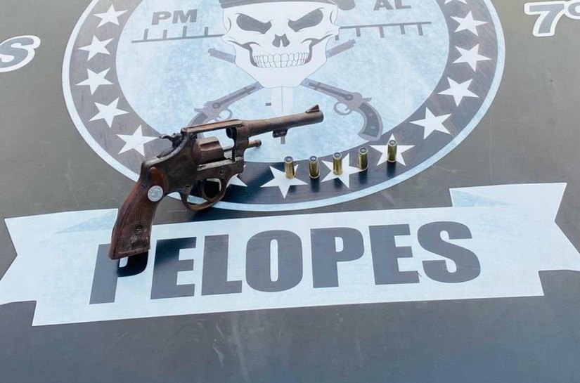 PM apreende 28 armas de fogo e quase 8kg de drogas na última semana em Alagoas