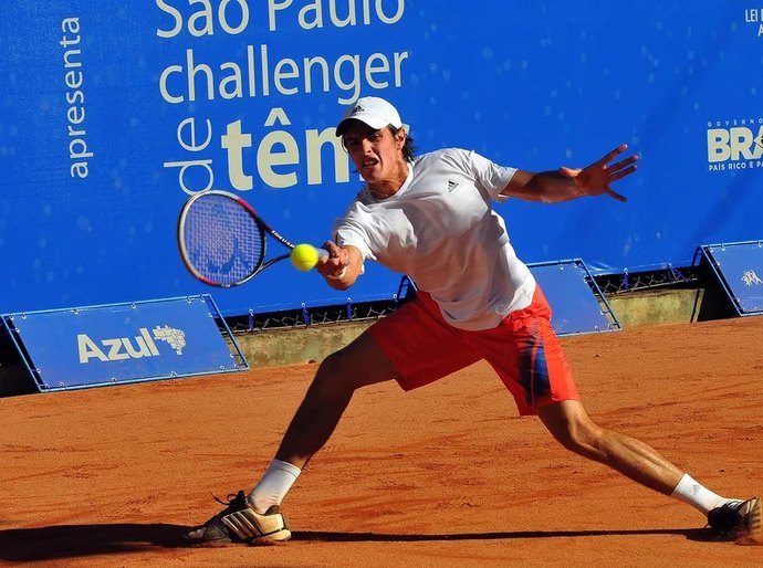Campeão do Australian Open juvenil, Tiago Fernandes disputa torneio profissional em Maceió