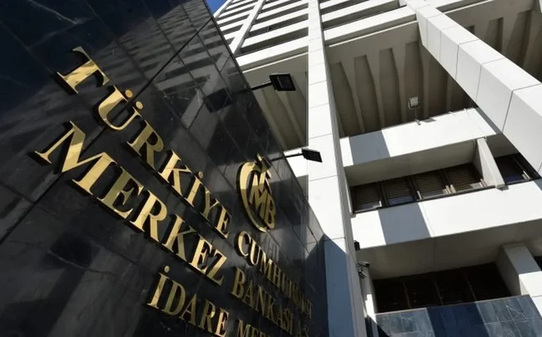 BC da Turquia eleva taxa de juros em reunião não agendada após tombo recorde da lira